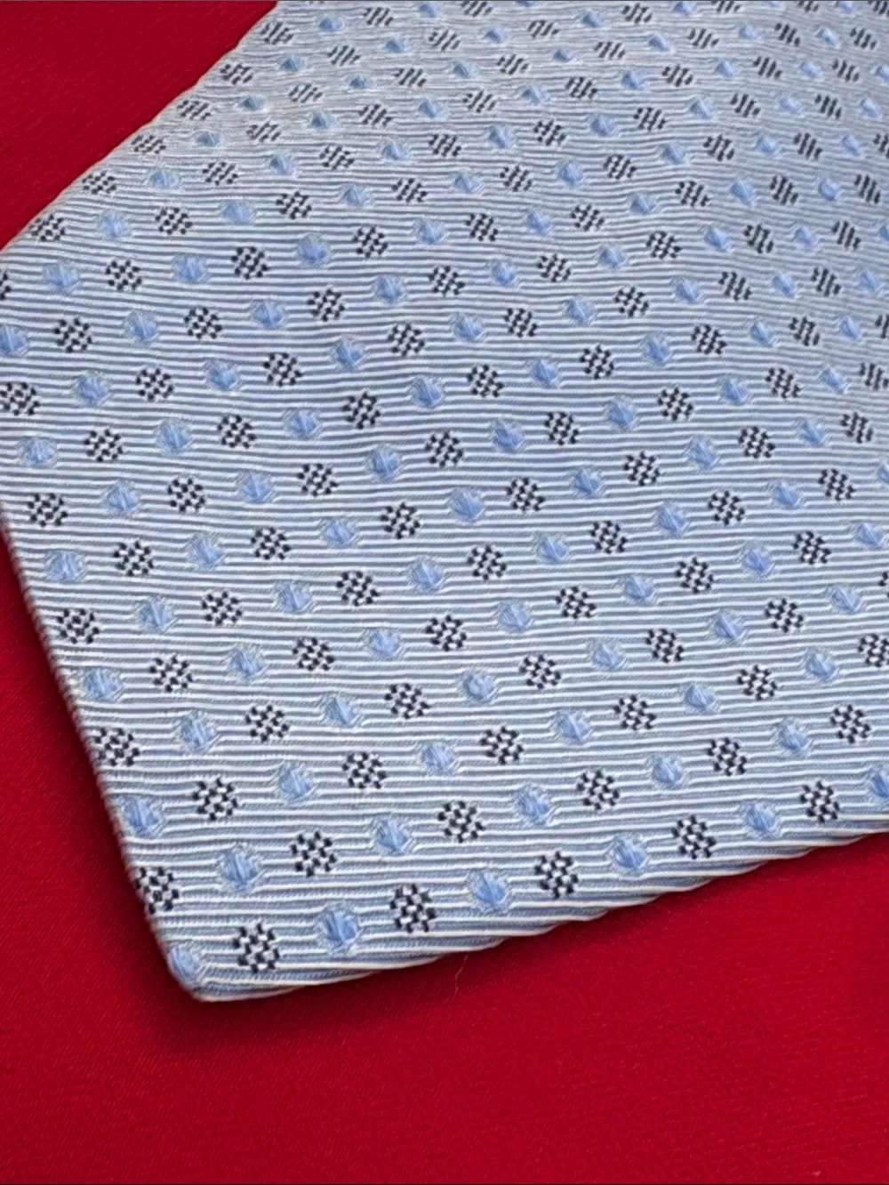 Faconnable gorgeous silk tie!